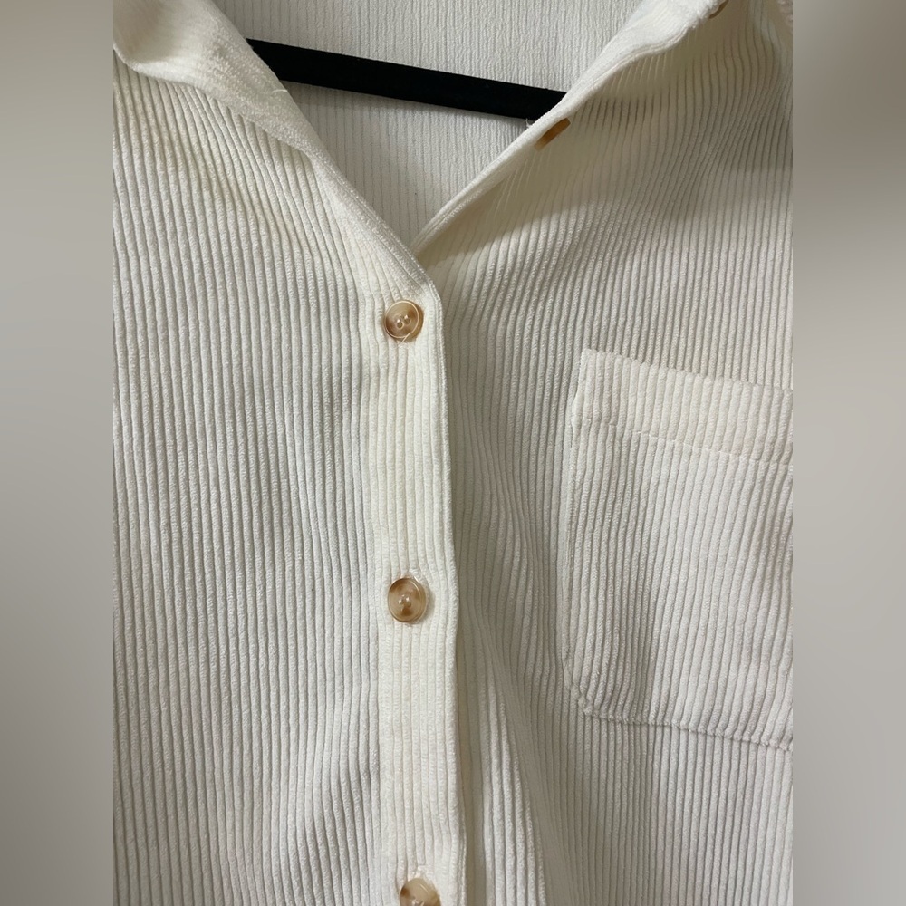Cream Ribbed Button Up Shirt Medium - Picture 3 of 6